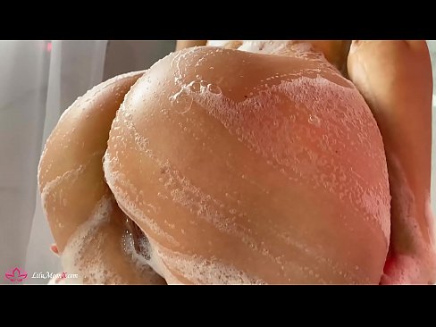 ❤️ Brunette شاور میں شدید orgasm کے لئے وائبریٹر کے ساتھ بلی میں مشت زنی کرتی ہے۔ ❤️❌  پر ur.teenactivewear.ru ❌️❤